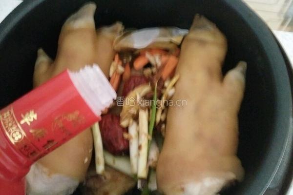 猪蹄的做法图解3