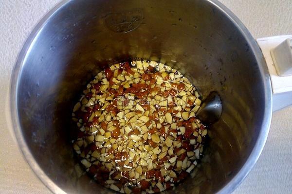 红豆红枣养颜补血豆浆的做法图解7