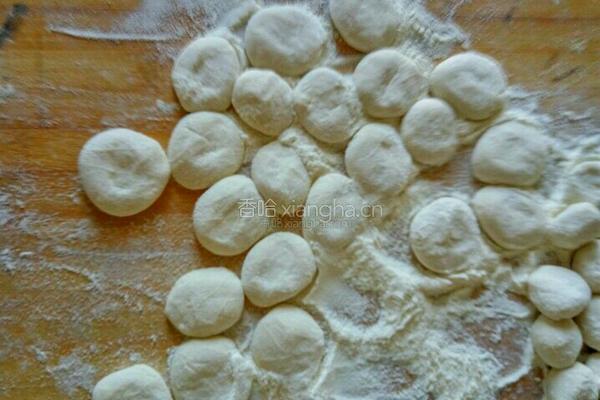 韭菜素饺子的做法图解9