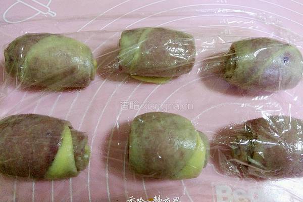 紫薯蛋黄酥的做法图解26