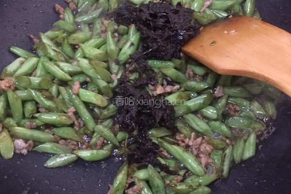 肉沫榄菜四季豆的做法图解5