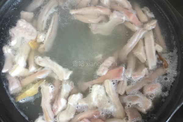 薏米猪肚汤的做法图解5