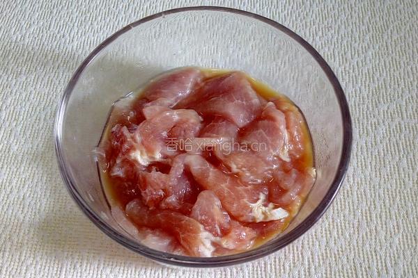 西兰花炒肉的做法图解2