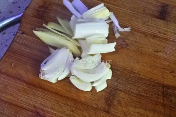 小野鸡炖蘑菇的做法图解9