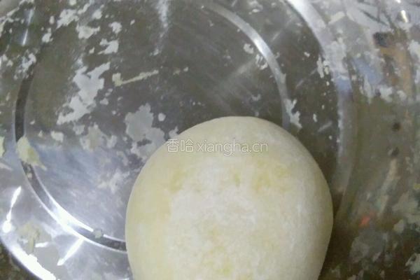 鸡蛋手擀面的做法图解1