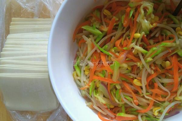 三丝春卷(馄饨皮)的做法图解3
