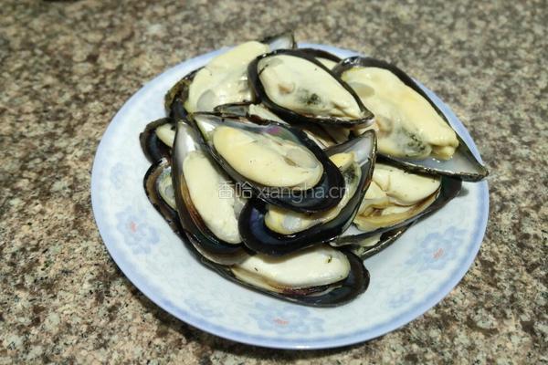 葡萄酒煮青口的做法图解1