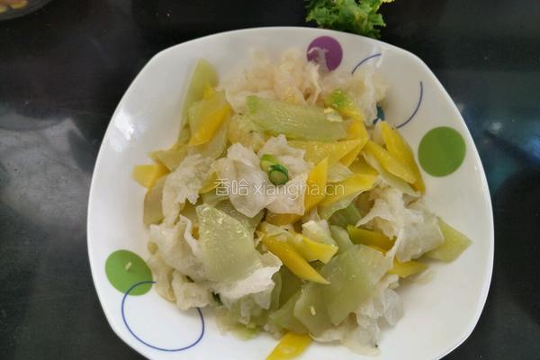凉拌银耳莴笋的做法图解8