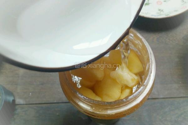 鲜榨苹果汁的做法图解5