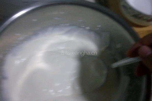 樱花慕斯蛋糕的做法图解7