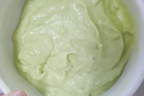 牛油果奶油鲜虾意面的做法图解4