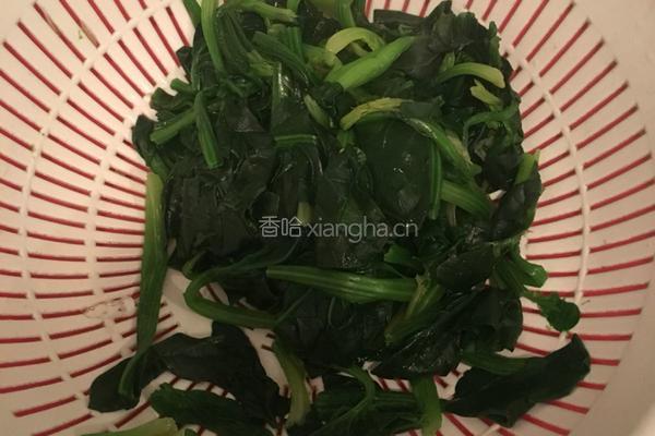 菠菜花生米的做法图解2