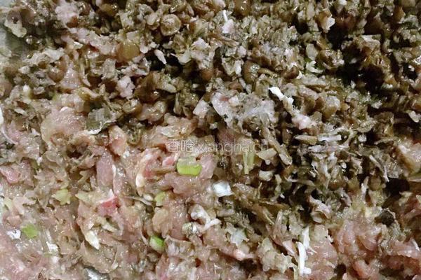 牛肉蘑菇馅饺子的做法图解7