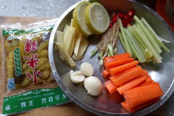 泡椒鸡爪的做法图解2