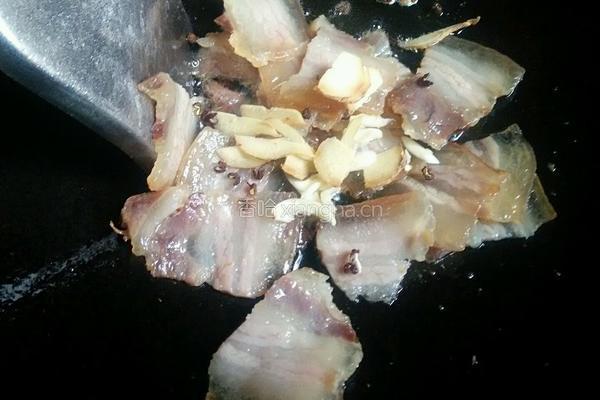西芹炒腊肉的做法图解5