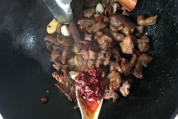 土豆炖牛腩的做法图解5