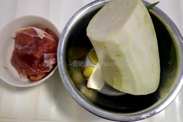 白萝卜猪肉馅水煎饺的做法图解3