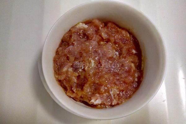 白萝卜猪肉馅水煎饺的做法图解5