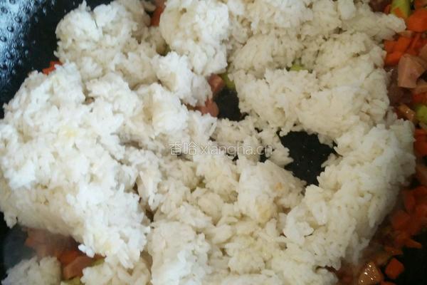 紫菜包炒饭的做法图解7