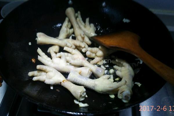 卤鸡爪的做法图解5