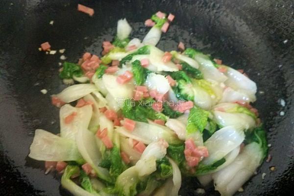 蒜蓉火腿黄心菜的做法图解8