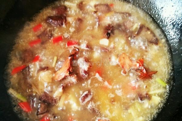 土豆烧牛肉的做法图解3