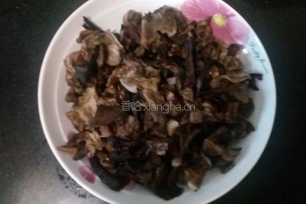 香辣臻蘑的做法图解1