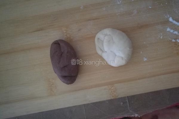熊猫一家亲的做法图解2