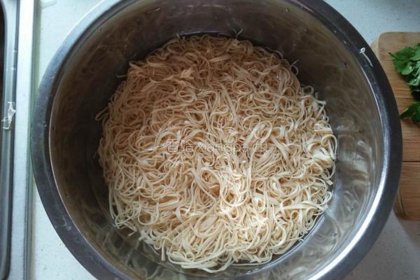 凉拌干豆腐丝的做法图解5
