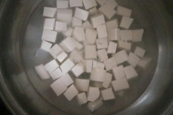 麻辣豆腐的做法图解1