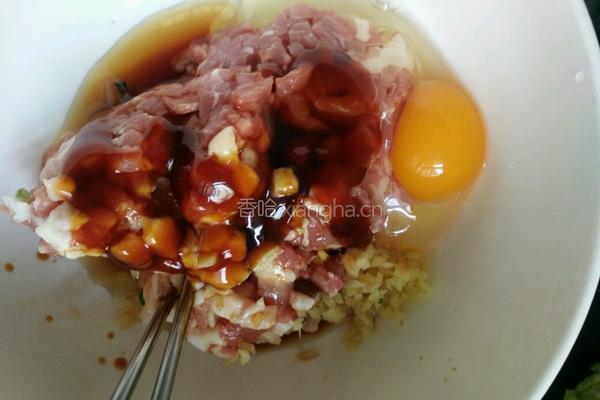 肉卷娃娃菜的做法图解3