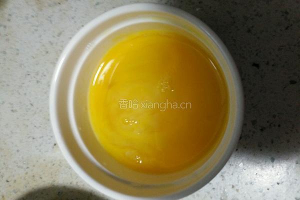 蒜苗鸡蛋炒米的做法图解3