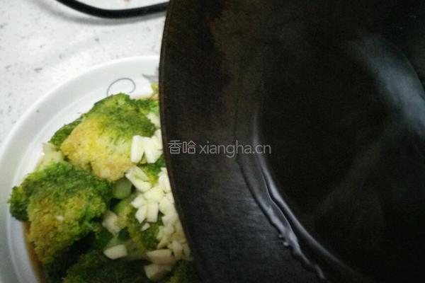 蒸鱼豉油西兰花的做法图解11