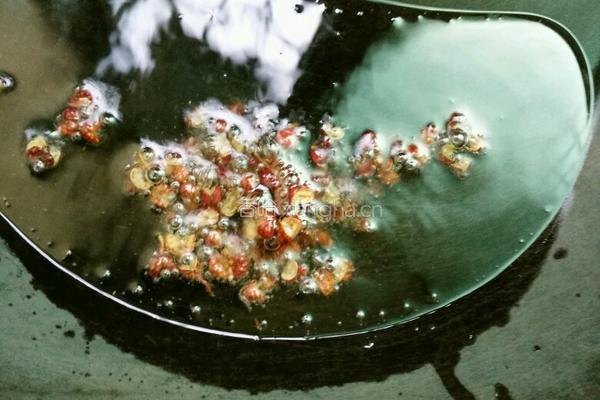 芹菜拌木耳的做法图解5