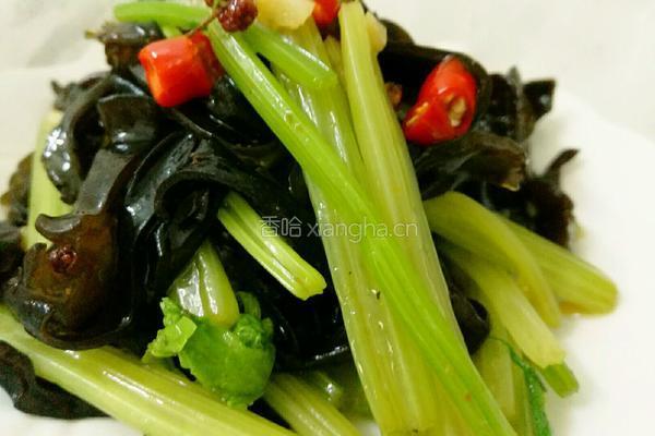芹菜拌木耳的做法图解8