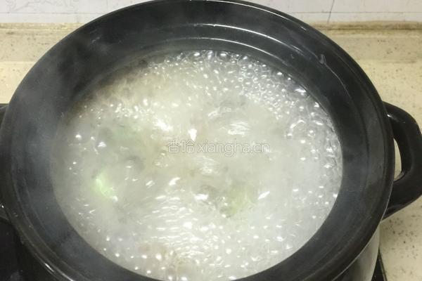 枸杞骨头汤的做法图解11