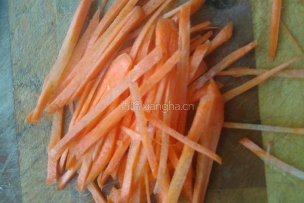 凉拌干豆腐丝的做法图解2
