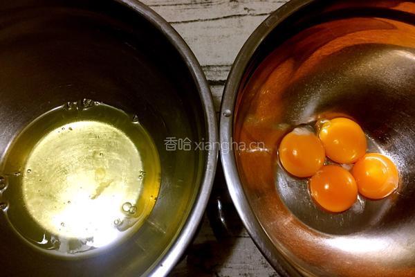 巧克力蛋糕卷的做法图解3
