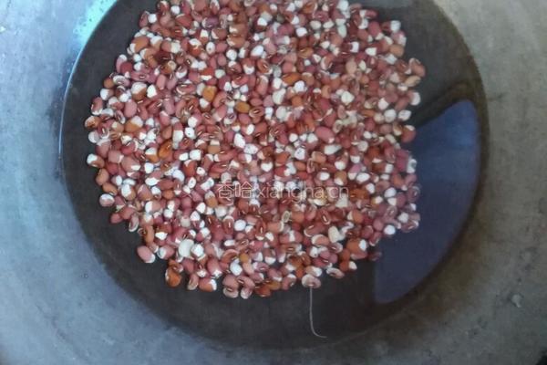 刺猬豆沙包的做法图解2