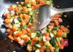 火腿蔬菜蛋炒饭的做法图解8