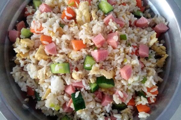 火腿蔬菜蛋炒饭的做法图解11