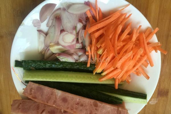 紫菜包饭的做法图解5
