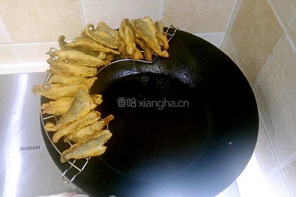 香酥怪味儿鱼的做法图解2