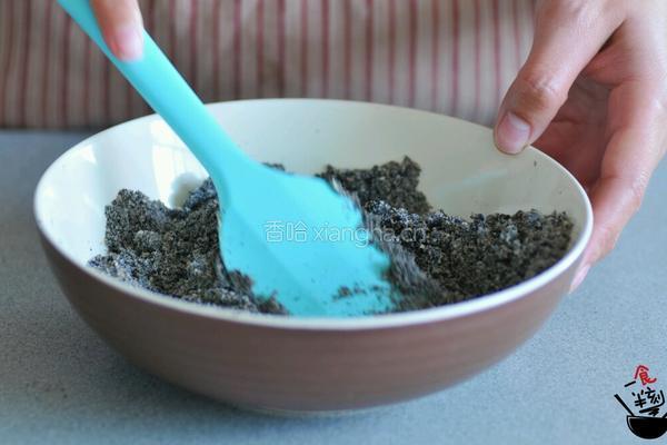 手工黑芝麻汤圆的做法图解3