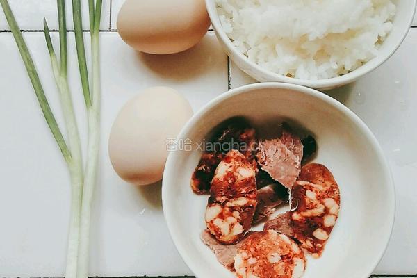 蛋炒饭的做法图解1