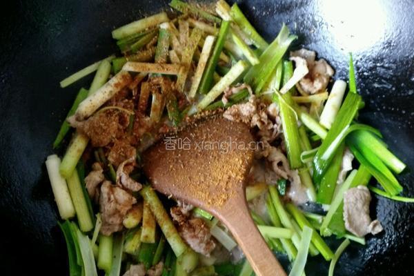羊肉炒青蒜的做法图解5