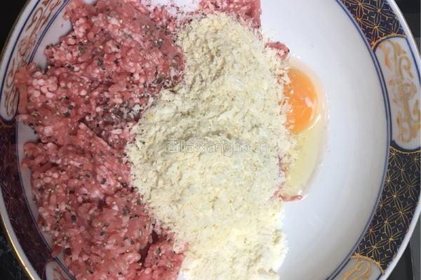私房夹心起司汉堡肉的做法图解3