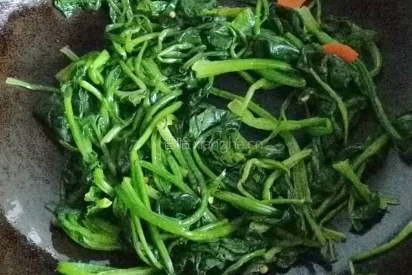 暮色炝菠菜的做法图解6