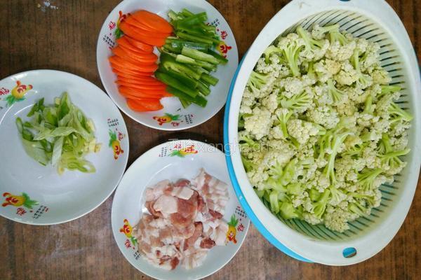 五花肉炒有机菜花的做法图解5