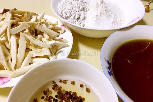 椒盐杏鲍菇的做法图解1